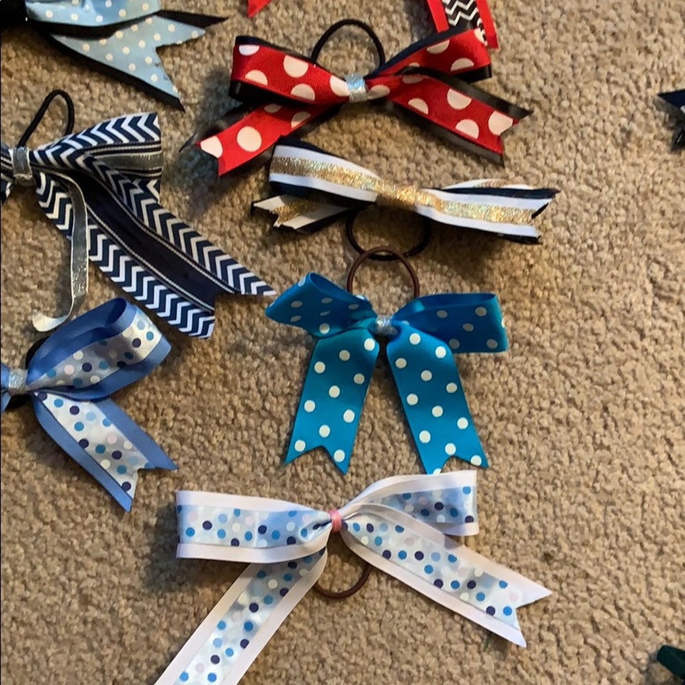 Bows!!!! - Picture 7 of 8